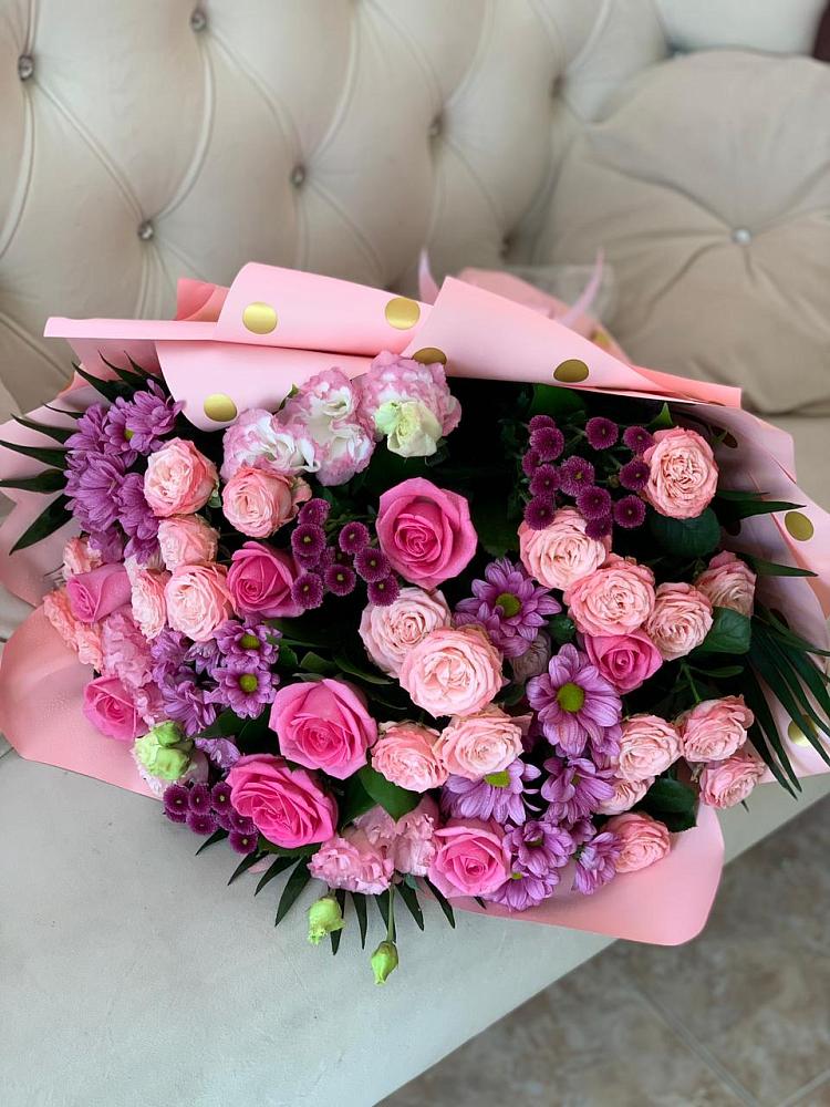 Букет цветов из: Хризантемы, Розы и Лизиантусы в Аксаково