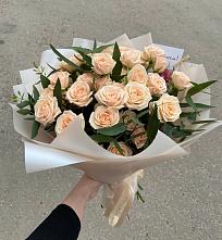Букет Кремовые розы Латте в Аксаково