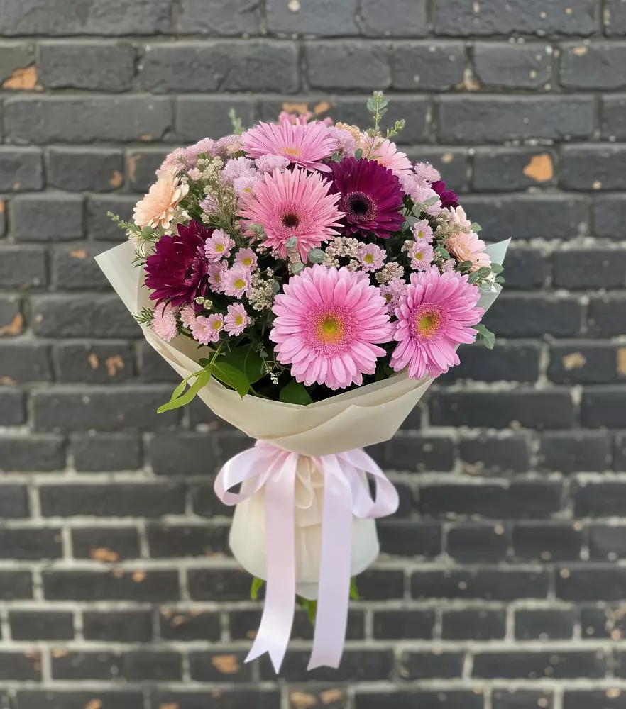 Букет цветов из: Герберы и Хризантемы в Аксаково