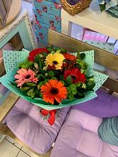 Букет цветов из:  Герберы, Хризантемы и Альстромерии #REPLACE_PRED# Аксаково