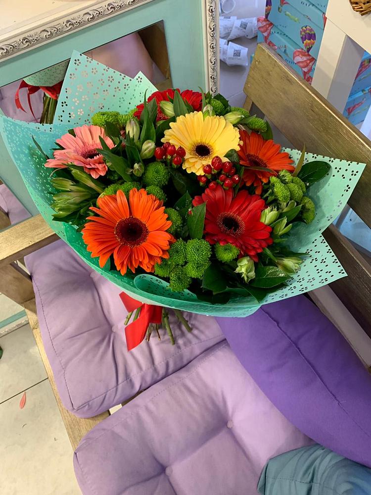 Букет цветов из: Герберы, Хризантемы и Альстромерии в Аксаково