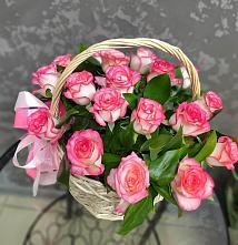 Цветочная композиция из Розы в корзине в Аксаково