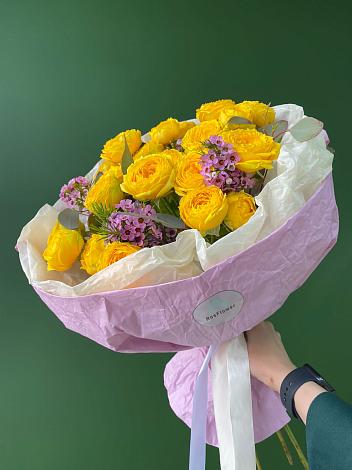 Букет Кустовые желтые розы в Аксаково