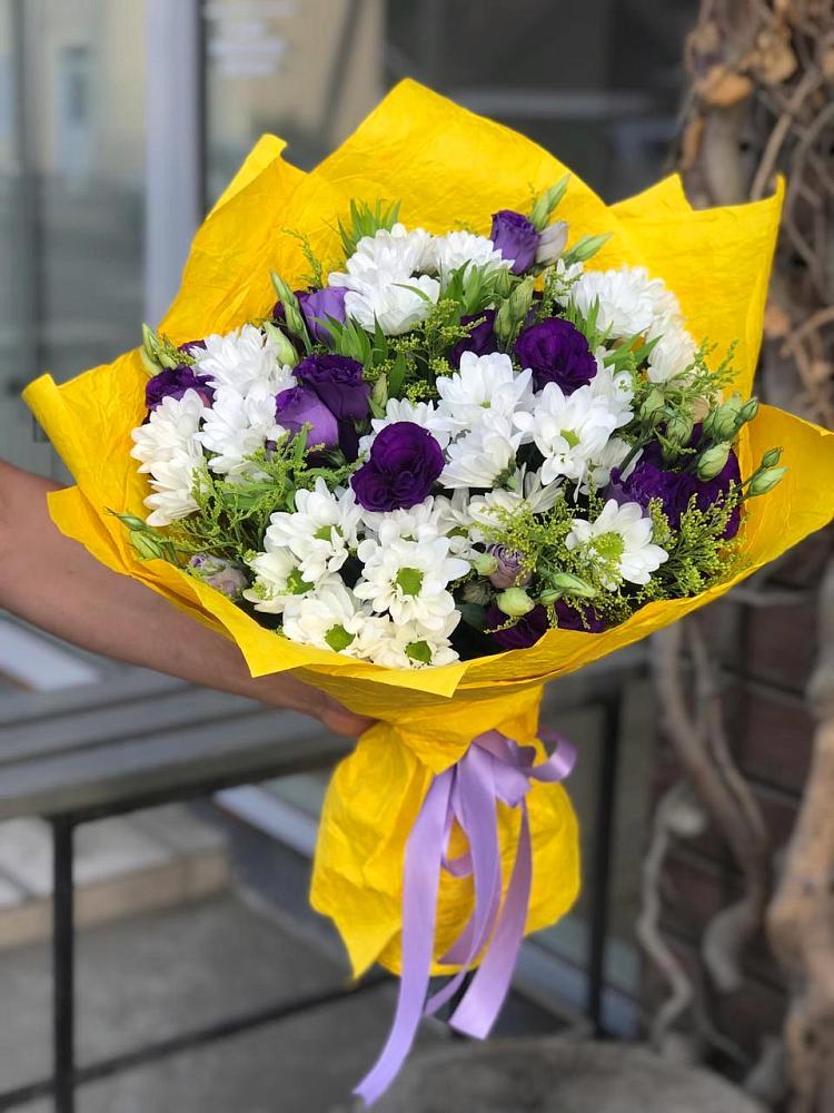 Букет цветов из: Ирисы, Хризантемы и Ромашки в Аксаково