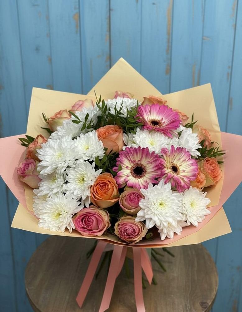 Букет цветов из: Розы, Герберы и Хризантемы в Аксаково