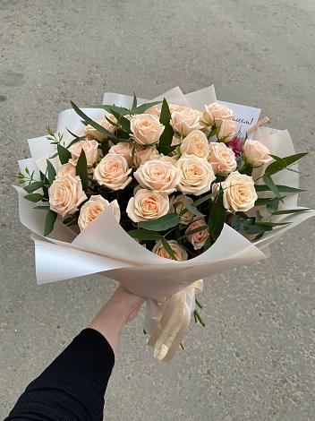 Букет Кремовые розы Латте в Аксаково