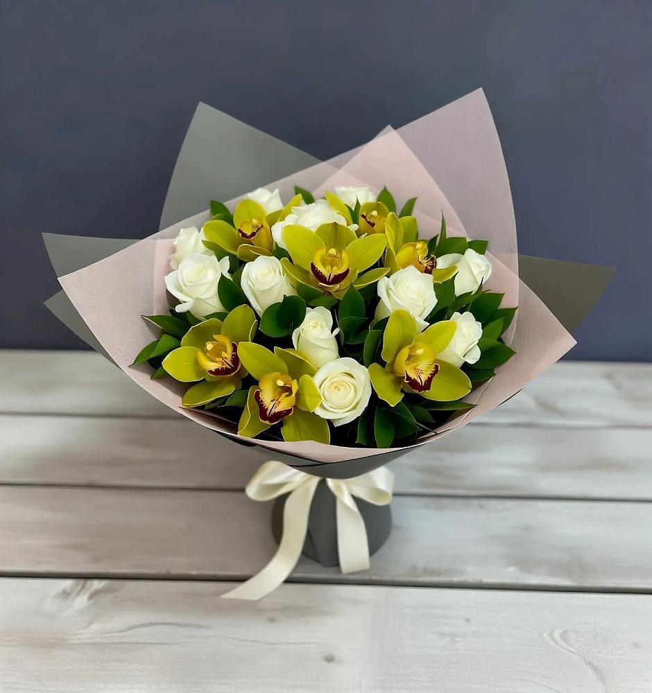 Букет цветов из: Орхидеи и Розы в Аксаково