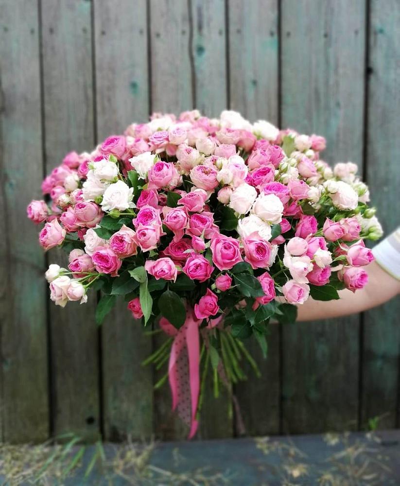 Букет Розовые кустовые розы Натали и Лав Лидия в Аксаково