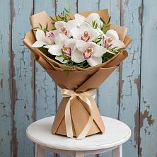 Букет цветов из:  Орхидеи и Розы в Аксаково
